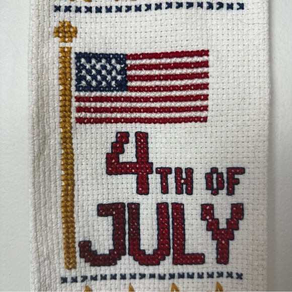 Handmade July 4th Wall Hanging - Picture 4 of 8